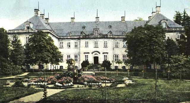 Pałac Gersdorfów i wieża Mon Plaisir