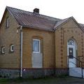 Dawna kaplica cmentarna - dziś miniaturowe muzeum gminne (fot. A. Lipin)